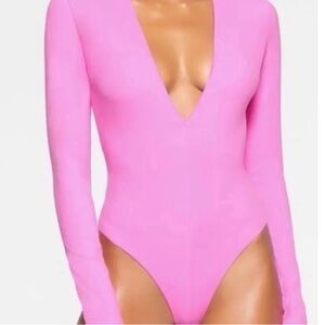 SKIMS bodysuit 
Fits Everybody
NWOT